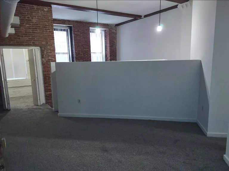 Marlboro Classic Apt & Redwood Square — Photo 96
