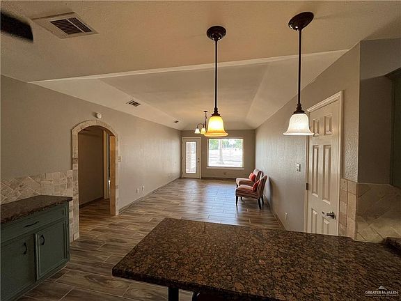 2nd image of 406 Northcutt Dr