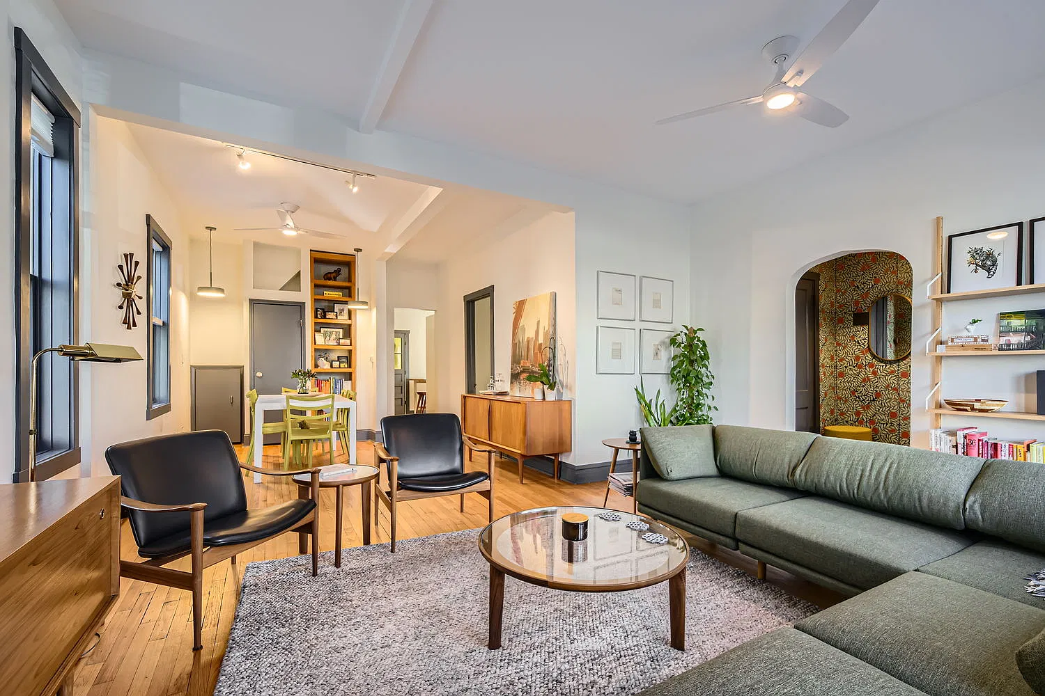 3 bed, 1500 sqft, $3,800 — Photo 1