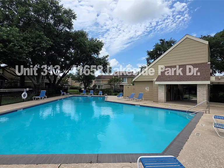 11658 Lakeside Park Dr #313 — Photo 44