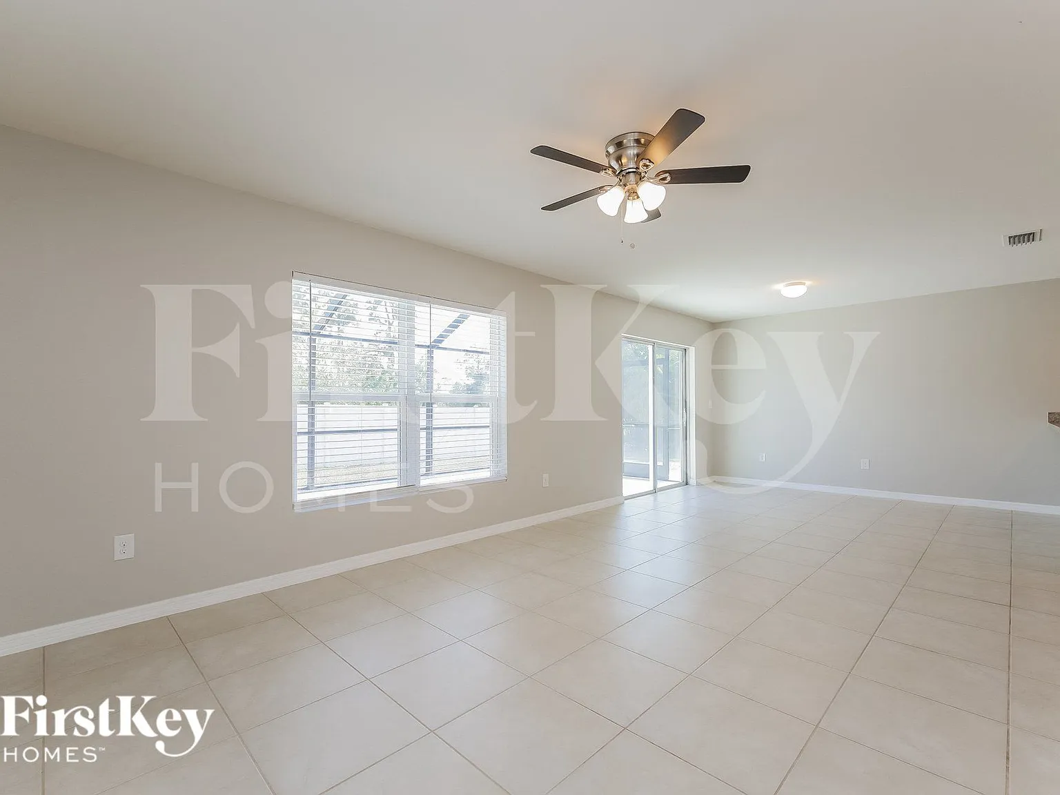 4 bed, 2.0 bath, 1499 sqft, $2,065 — Photo 2