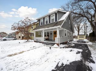 19910 Eldora Rd, Rocky River, OH 44116