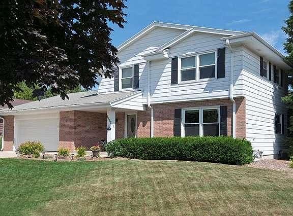 3rd image of 1462 Willow Dr