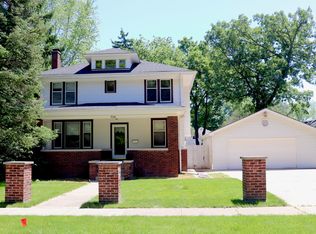 706 S Harrison St, Batavia, IL 60510