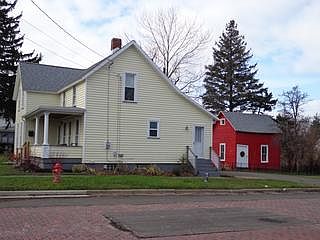 4th image of 14 E Pine St