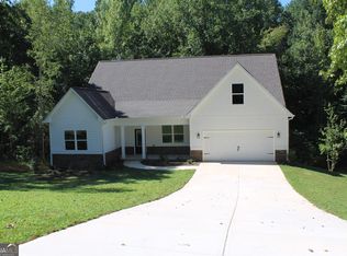 215 Water Lilly Way, Pendergrass, GA 30567