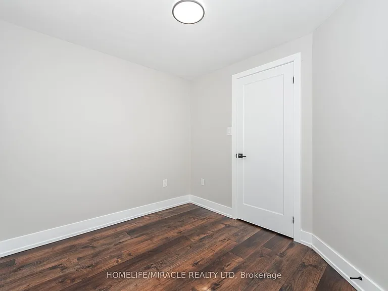 340 Dunsmore Ln — Photo 25