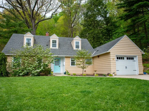 48 Graham Dr, Athens, OH 45701