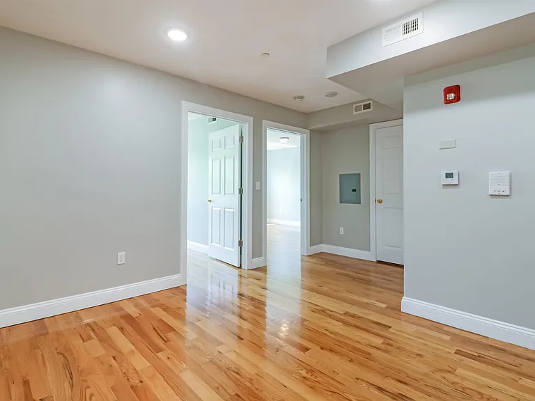 381 Communipaw Ave #3B — Photo 9