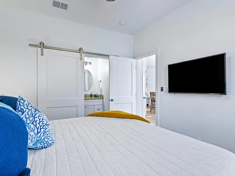 300 Rustic Oak Ln — Photo 7