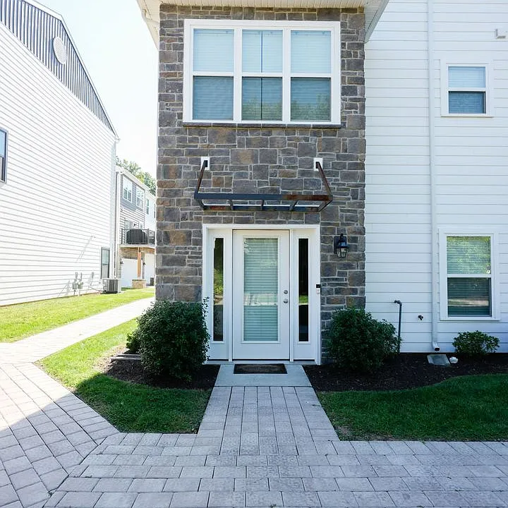 119 High Pointe Dr