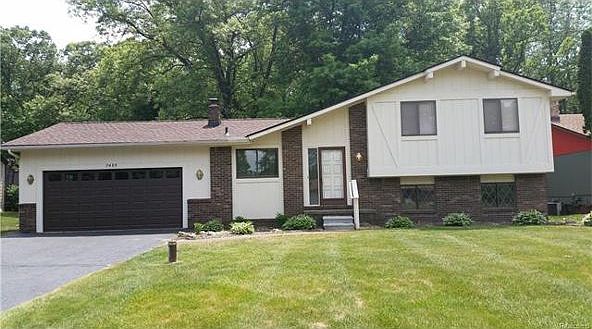 1st image of 9489 Chaumont Dr