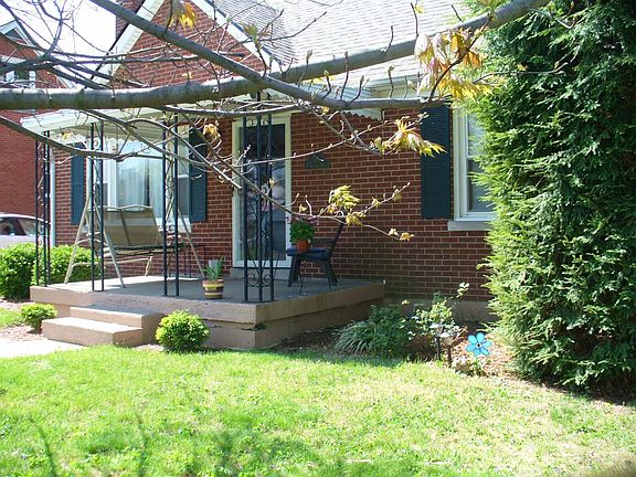2nd image of 516 Saint Anthony Dr