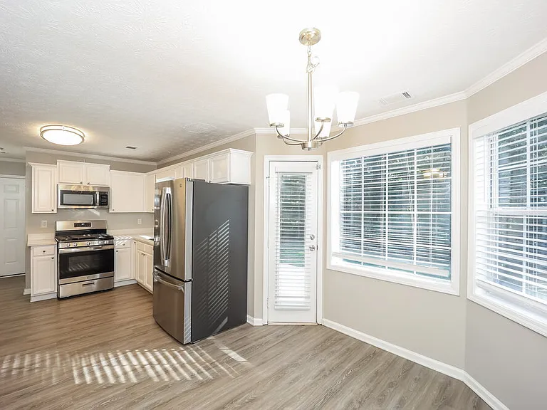 110 Park Place Ct — Photo 9