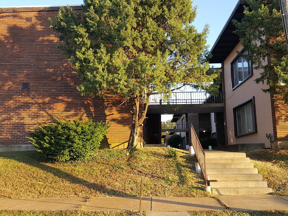 2nd image of 3767 Delor St