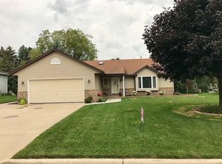 119 Dean Rd, Belgium, WI 53004