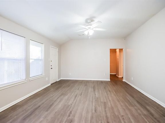 3rd image of 26603 Cypresswood Dr