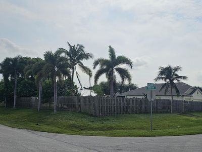 498 SW Namoit Place, Port Saint Lucie, FL, 34953