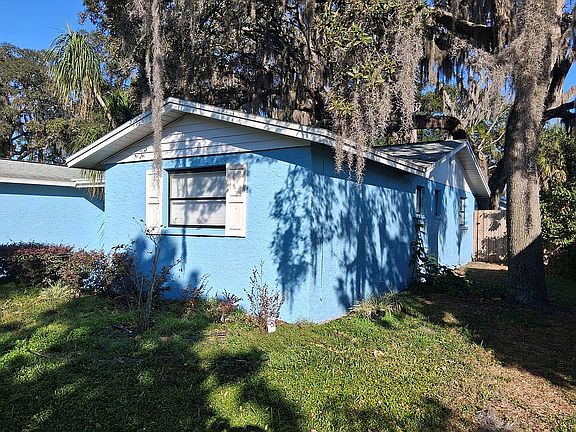 3rd image of 6819 Parkside Dr