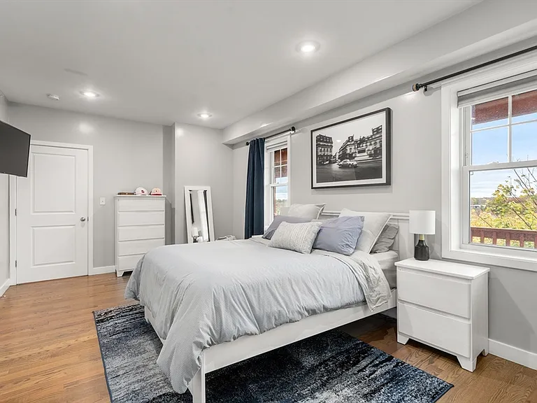 47 Sargent St #5 — Photo 11