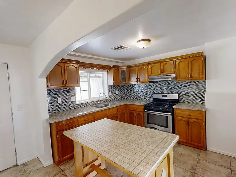 359 Santa Rita Pl — Photo 8