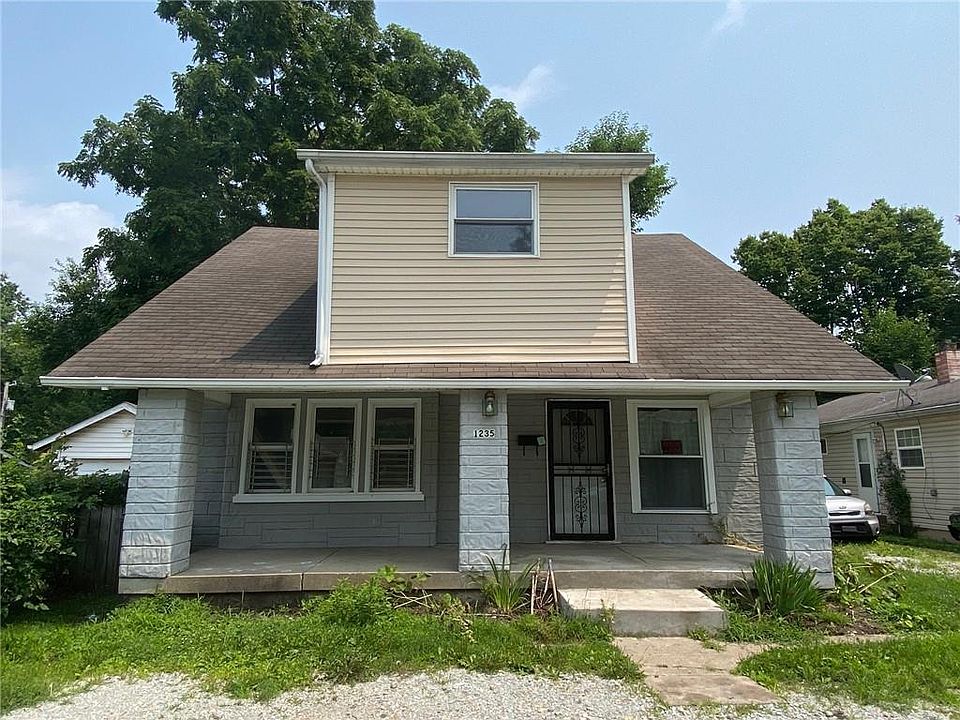 1st image of 1235 N Sharon Ave
