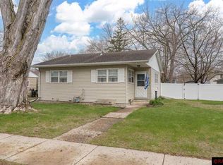 518 Jefferson Ave, North Mankato, MN 56003