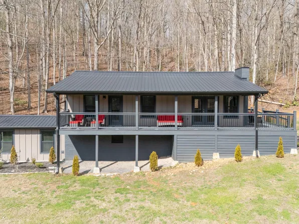 2359 Grassy Branch Rd, Sevierville, TN 37876