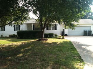217 Pauline Dr, Hazel Green, AL 35750