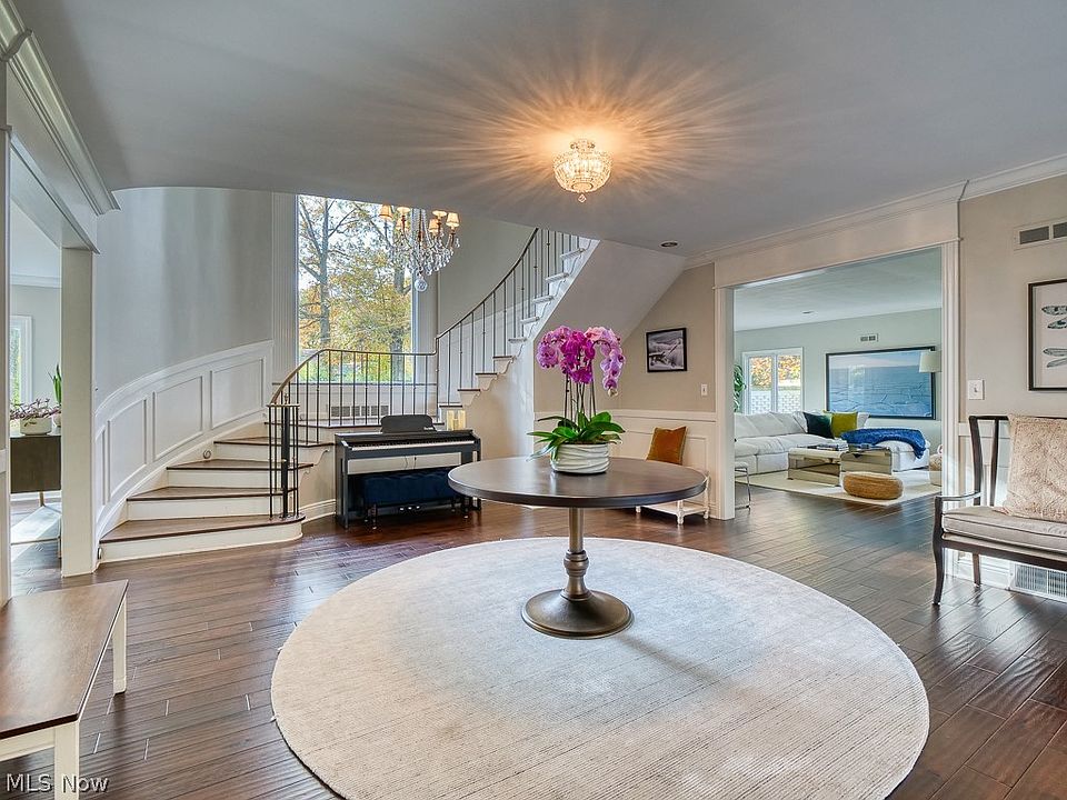 WWW@WWW ② 18700 Lake Mary Celeste Ln, Germantown, MD 20874 | Redfin