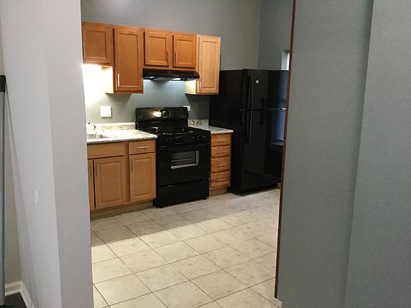 3rd image of 224 N Kolin Ave #1