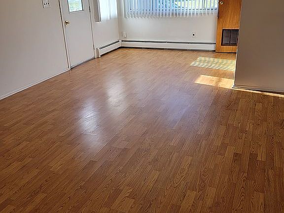 5th image of 15 Mallard Dr Unit A