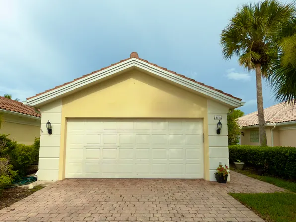 4614 Ossabaw Way, Naples, FL 34119