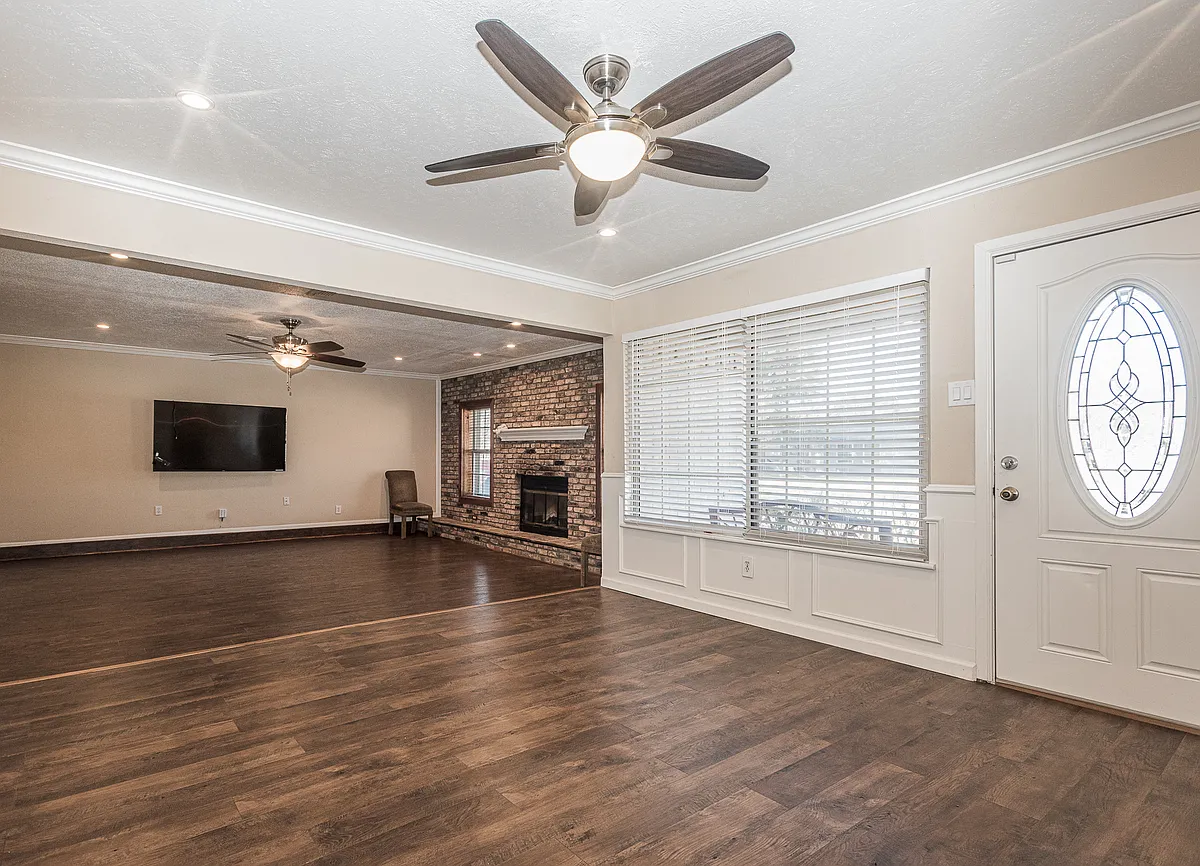 Building Photo - 3332 Brockway Dr