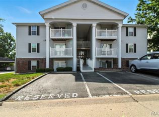4300 Arrow Tree Dr APT A, Saint Louis, MO 63128