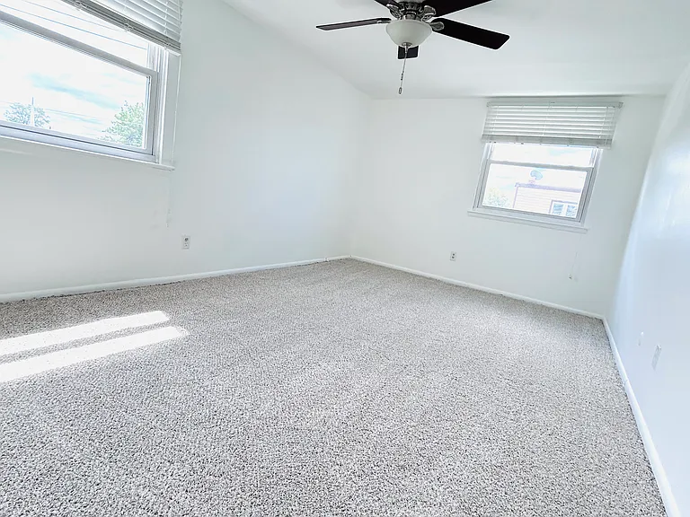 10931 Modena Dr #2 — Photo 33