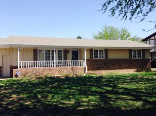 738 Park Ln, Moundridge, KS 67107