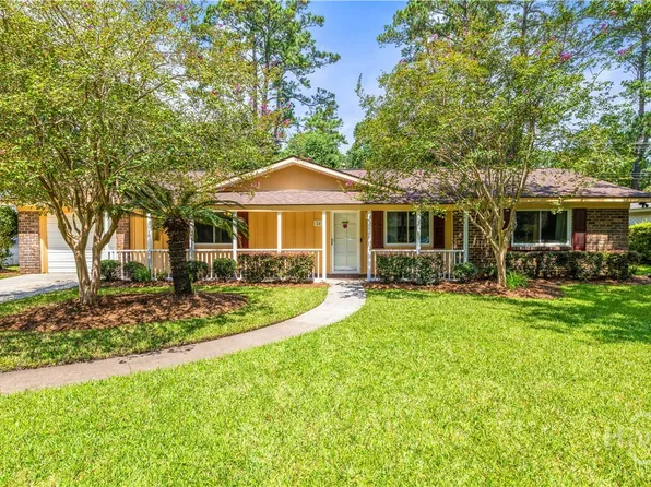24 Canterbury Circle, Savannah, GA 31419