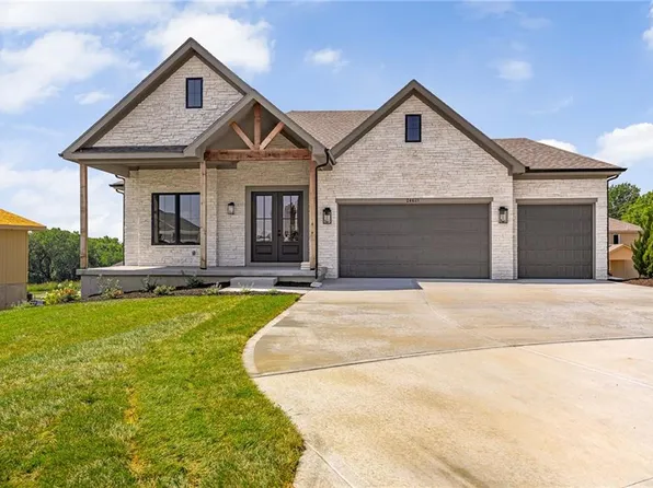 24621 W 60th Ter, Shawnee, KS 66226