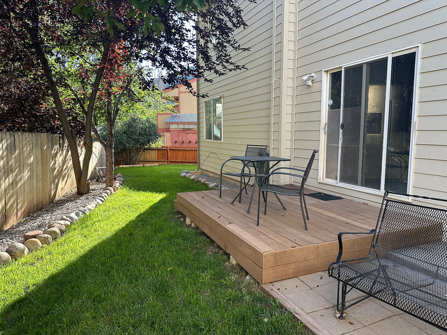 4 bed, 3.5 bath, 2600 sqft, $4,400 — Photo 3