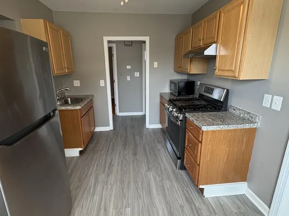 17 Yuill Cir #3, Boston, MA 02136