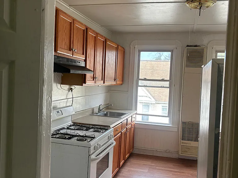 70 Wyllie St #C — Photo 2
