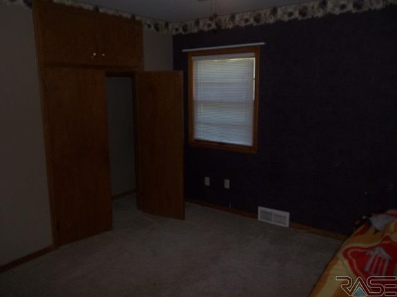 4th image of 205 S Anna Ave