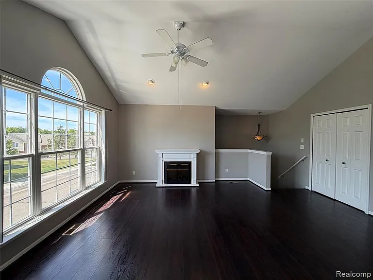 1908 Flagstone Cir — Photo 7