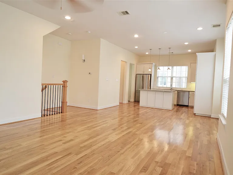 3408 La Branch St #B — Photo 13