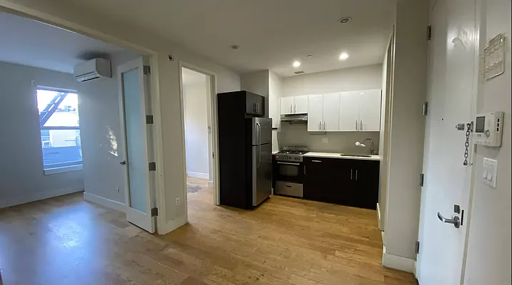 Rented by Hagstrom Management Inc | media 24