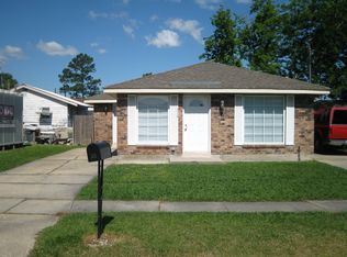 510 Chalmette Ave, Chalmette, LA 70043