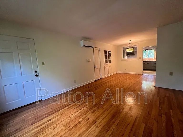 240 Kimberly Ave #2 — Photo 4