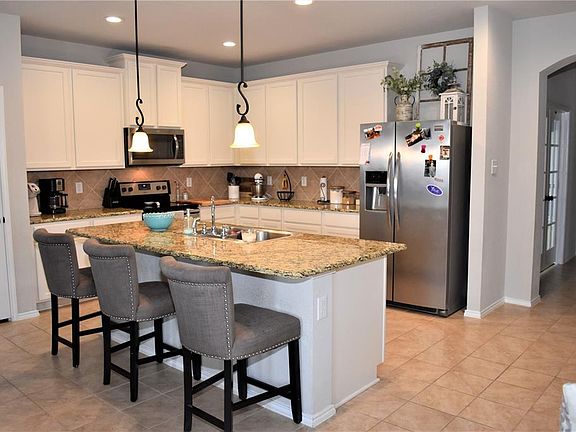 4th image of 200 Plantation Dr
