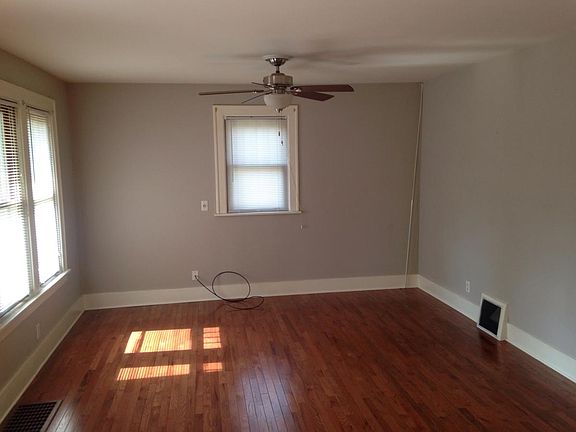 4th image of 3031 W Montana St